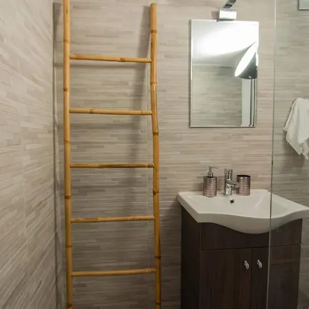 Apartment Comfy Athenian 1bd Next To Neos Kosmos Metro