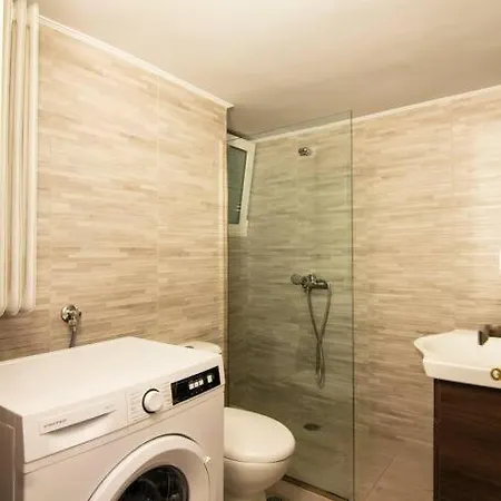 Apartment Comfy Athenian 1bd Next To Neos Kosmos Metro Athens